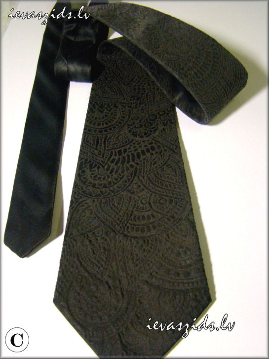 melnaa-kaklasaite